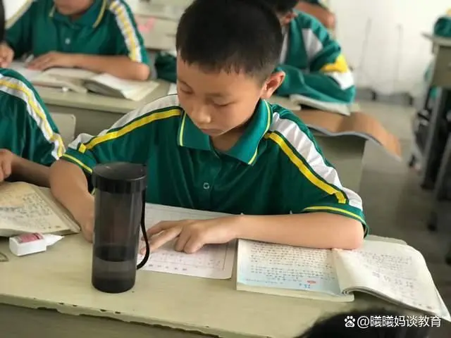 小孩子集中力训练_注意力不集中的孩子日常怎么训练_关于孩子的集中训练营有哪些
